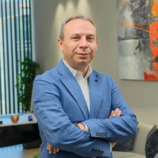 Doç. Dr. İsmail Sert profilinde yer alan galeri fotoğrafı.