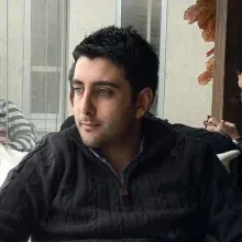Dt. Hakan Demirok — Diş Hekimi, Çankırı. Portre fotoğrafı.