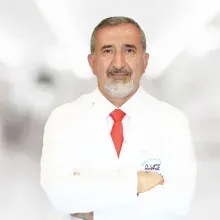 Uzm. Dr. Güven Tunç — İç Hastalıkları, Pursaklar, Ankara. Portre fotoğrafı.