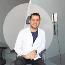 Op. Dr. Koray Yüksel — Kulak Burun Boğaz, Balıkesir. Portre fotoğrafı.