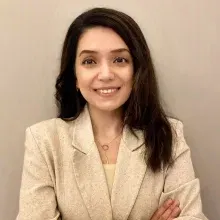 Kl. Psk. Elif Karataş Tan — Psikoloji, İstanbul. Portre fotoğrafı.