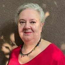 Psk. Dan. Aylin Çevik — Psikolojik Danışma ve Rehberlik, İstanbul. Portre fotoğrafı.