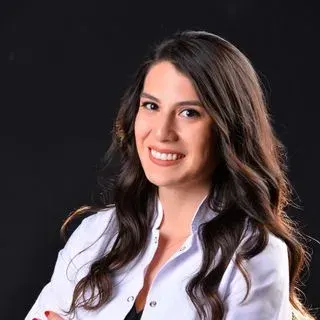 Dr. Dt. Merve Mandal — Hatay. Portre fotoğrafı.