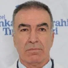 Uzm. Dr. Yaşar Eroğlu — İç Hastalıkları, Çankaya, Ankara. Portre fotoğrafı.