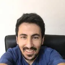 Dt. Vedat Arikan — Diş Hekimi, Van. Portre fotoğrafı.