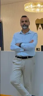 Dt. Ayhan Çaylı profilinde yer alan galeri fotoğrafı.