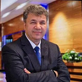 Prof. Dr. Mesut Başak — İç Hastalıkları, Şişli, İstanbul. Portre fotoğrafı.