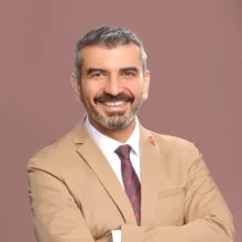 Prof. Dr. Onur Akpınar — Kardiyoloji, Çukurova, Adana. Portre fotoğrafı.