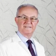 Prof. Dr. Sedat Turkan — Radyasyon Onkolojisi. Portre fotoğrafı.