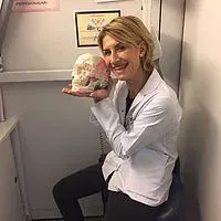 Doç. Dr. Ayşe Burcu Altan profilinde yer alan galeri fotoğrafı.