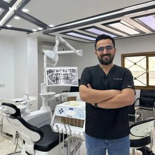 Dt. Müslüm Abacılar — Diş Hekimi, Şanlıurfa. Portre fotoğrafı.