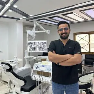 Dt. Müslüm Abacılar — Diş Hekimi, Şanlıurfa. Portre fotoğrafı.