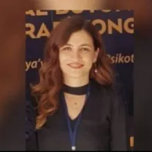 Psk. Dan. Gamze Akyüz — Psikolojik Danışma ve Rehberlik. Portre fotoğrafı.