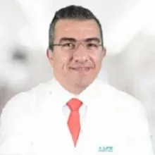 Doç. Dr. Ediz Yeşilkaya. Portre fotoğrafı.