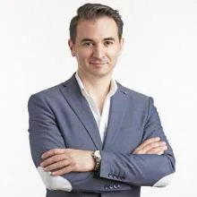 Prof. Dr. Haldun Kamburoğlu — Ankara. Portre fotoğrafı.
