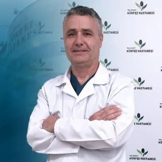 Op. Dr. Çetin Serim — Genel Cerrahi. Portre fotoğrafı.