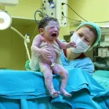 Op. Dr. Ayşegül Kaya — Kadın Hastalıkları Ve Doğum, Antalya. Portre fotoğrafı.