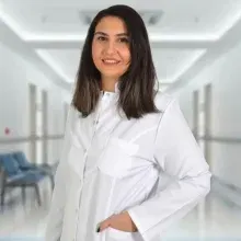 Dyt. Fulya Efe — Diyetisyen. Portre fotoğrafı.