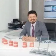 Doç. Dr. Devrim İşçi — Eskişehir. Portre fotoğrafı.