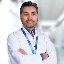 Op. Dr. Emir Doğan — Göz Hastalıkları, Muratpaşa, Antalya. Portre fotoğrafı.