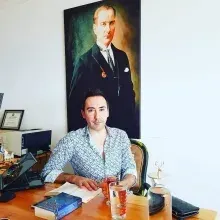 Uzm. Psk. Serdar Onur — Psikoloji, Antalya. Portre fotoğrafı.