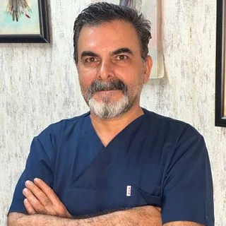 Dr. Mehmet Salih Hartavi — Gaziantep. Portre fotoğrafı.