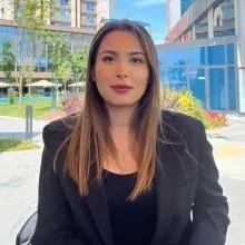 Dkt. Maşite Çiçek — Dil ve Konuşma Terapisi, Kahramanmaraş. Portre fotoğrafı.