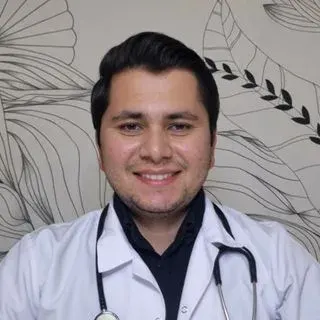 Uzm. Dr. Ahmet Ünal — Çocuk Sağlığı Ve Hastalıkları, Çankaya, Ankara. Portre fotoğrafı.