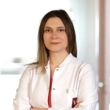 Op. Dr. Gonca Nergiz Taylan Yıldız — Genel Cerrahi, Başiskele, Kocaeli. Portre fotoğrafı.