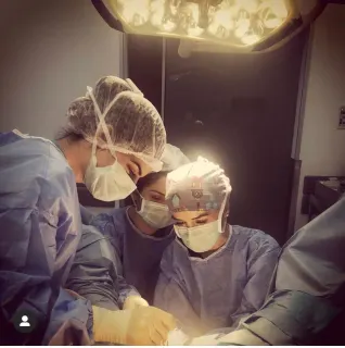 Op. Dr. İlkay Nafiye Topaloğlu profilinde yer alan galeri fotoğrafı.