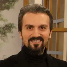 Op. Dr. Murat Diyarbakırlıoğlu — Plastik Rekonstrüktif Ve Estetik Cerrahi, İstanbul. Portre fotoğrafı.