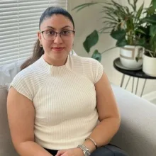 Kl. Psk. Fulya Toy — Psikoloji, Antalya. Portre fotoğrafı.