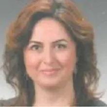 Op. Dr. Emine Seyhun Karakaya — Kadın Hastalıkları Ve Doğum, Antalya. Portre fotoğrafı.