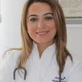 Uzm. Dr. Sibel Sürmen Usta — Kadın Hastalıkları Ve Doğum, Antalya. Portre fotoğrafı.