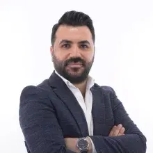 Dr. Samet Bozcan — Mezoterapi, İstanbul. Portre fotoğrafı.