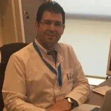 Prof. Dr. Sami Sökücü — Ortopedi Ve Travmatoloji, İstanbul. Portre fotoğrafı.