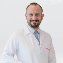 Doç. Dr. Yakup Yalçın — Nilüfer, Bursa. Portre fotoğrafı.