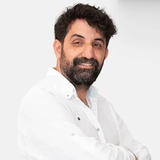 Dt. Serhat Canpolat — Diş Hekimi, Tepebaşı, Eskişehir. Portre fotoğrafı.