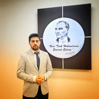 Op. Dr. Fuad Sofuoğlu profilinde yer alan galeri fotoğrafı.