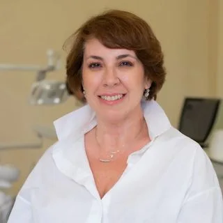 Prof. Dr. Elif Eser Acarel — Samsun. Portre fotoğrafı.