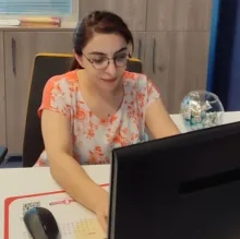 Uzm. Dr. Özlem Doğan — Çocuk ve Ergen Psikiyatrisi. Portre fotoğrafı.