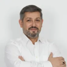 Ahmet Şahin — Aile Danışmanlığı, İstanbul. Portre fotoğrafı.