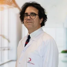 Prof. Dr. Serkan Deveci — Üroloji, Kağıthane, İstanbul. Portre fotoğrafı.