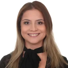 Psk. Dilara Özmutlu — İzmir. Portre fotoğrafı.