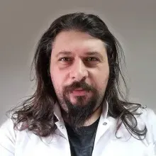 Dr. Oğuz Uçar — Sakarya. Portre fotoğrafı.