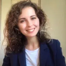 Kl. Psk. Melike Yılmaz — Psikoloji, İstanbul. Portre fotoğrafı.