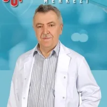 Op. Dr. Mehmet Gökçe — Çocuk Cerrahisi, İstanbul. Portre fotoğrafı.