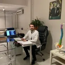 Fzt. Ferhat Cantekin — Fizyoterapi Ve Rehabilitasyon, İstanbul. Portre fotoğrafı.