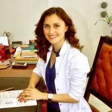 Dyt. Rabia Demir — Diyetisyen, Antalya. Portre fotoğrafı.