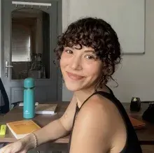 Psk. Şahika Beyza Dombaycı — Psikoloji. Portre fotoğrafı.